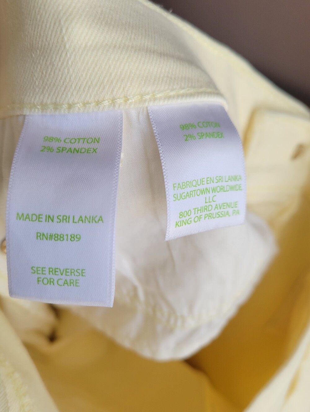 Lilly Pulitzer Pastel Yellow Womens Jeans Frayed Hem Size 10 Gold Tone Logo Mint - Picture 10 of 11